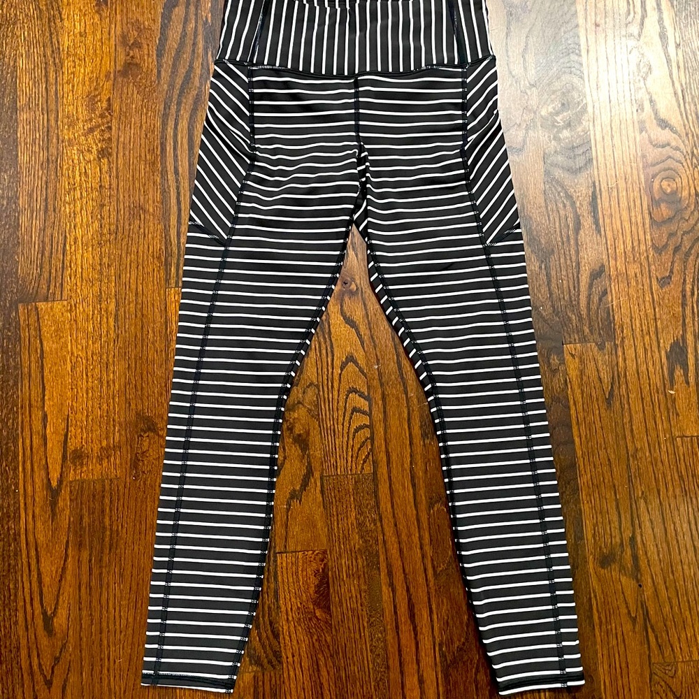 Athleta Stripe Contender 7/8 Tight